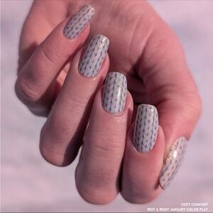 *Exclusive* Color Street: Cozy Comfort | Winter Sweater Chunky Knit Gray Gold